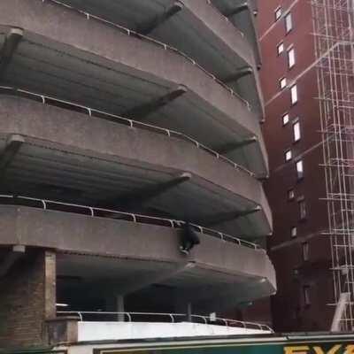 quem precisa de elevador