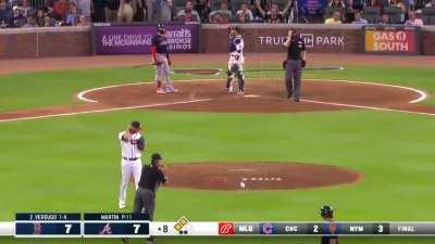 [Highlight] Angel Hernandez calls ball because Chris Martin touched his mouth. Had no idea this was a thing