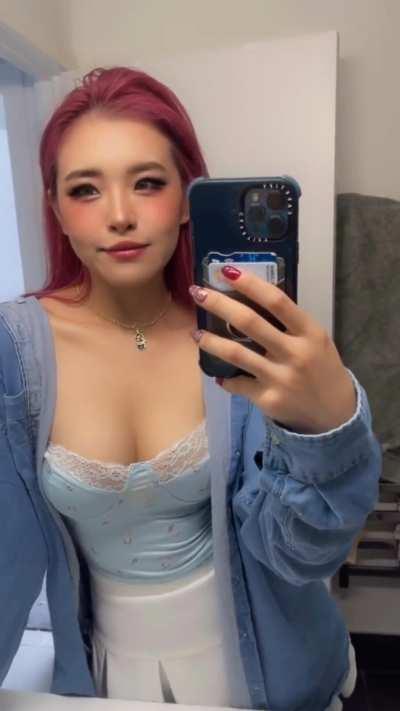 God Damn!!!!! litahry's So Damn Pretty It's Insane 🥵