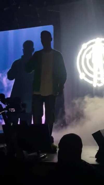 cudi basically saying solo dolo 4 ft carti is dropping soon? b4 his album