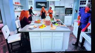 Kendall Jenner sharing details of her sister assaulting her