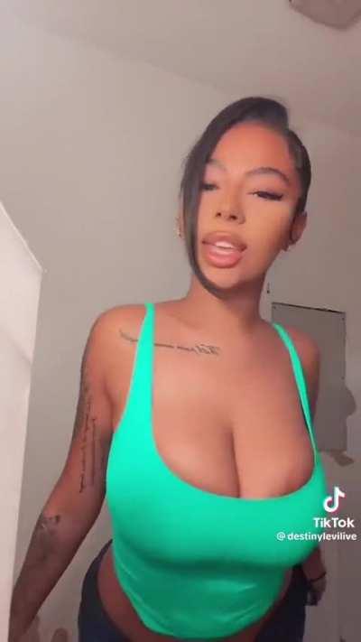 @Destinylevilive ✨️