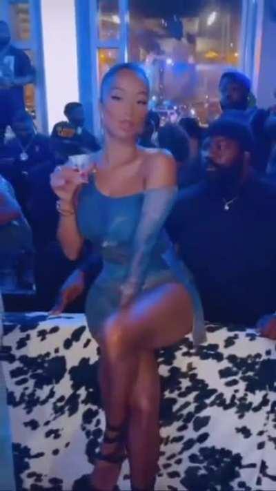 just a little peek🙏