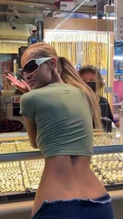 Instagram Story video - 9 May 2022