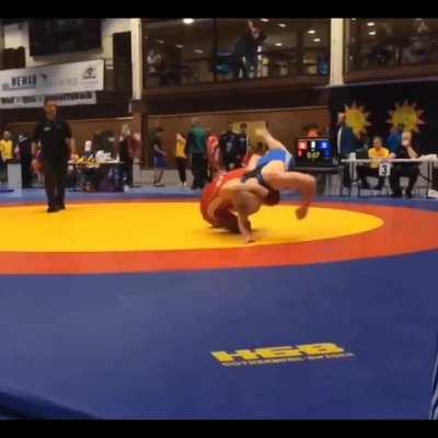 Khamzat Chimaev's cartwheel defense to the 2 on 1/russian tie