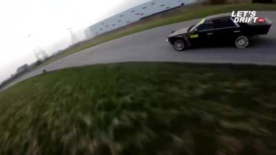 Unbelievable: Tire came off the wheel and then returned back on again