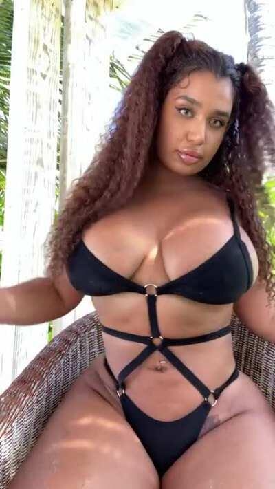 Carmela habibi mega dm me $