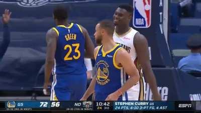 [Highlight] Zion is impressed with a Stephen Curry three