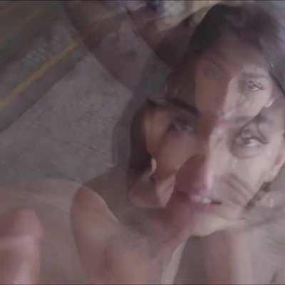 Sexy Cutie Gets Cumsplashed!