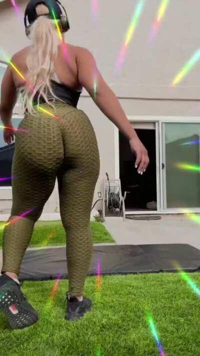 Wiggle Wiggle Wiggle