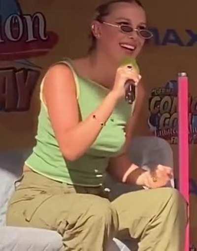 Hypnotic the way they move🤤