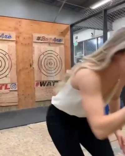 HMC, it lòoks easy, hold my beer