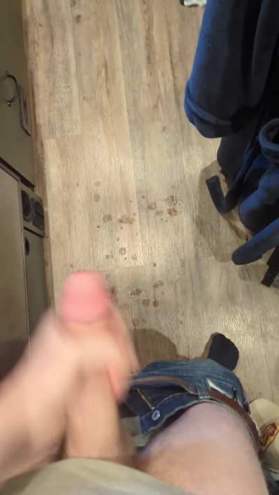 Y’all have the last one a decent amount of attention so here is the promised cumshot, tell me what you think