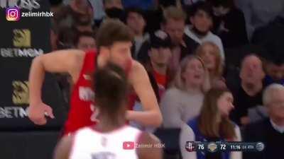 [Highlight] KJ blocks the pass and lobs it to Sengun for the big slam.