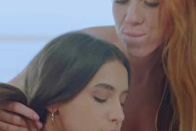 [/r/VanessaAlessia_XXX] Vanessa Alessia & Holly Molly