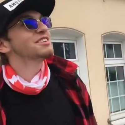 We’re suckin dick lol