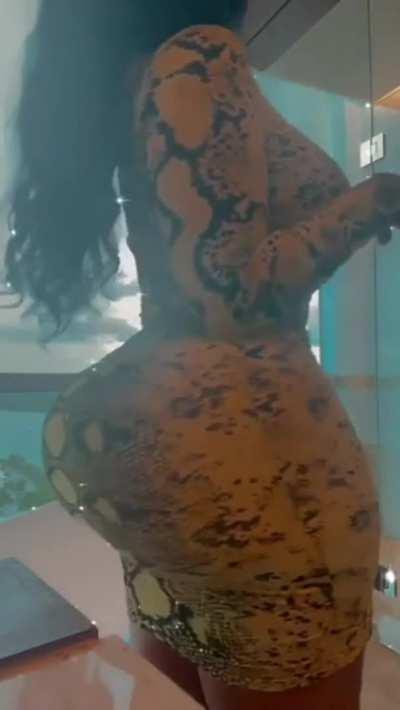 Extra Thick Black Booty