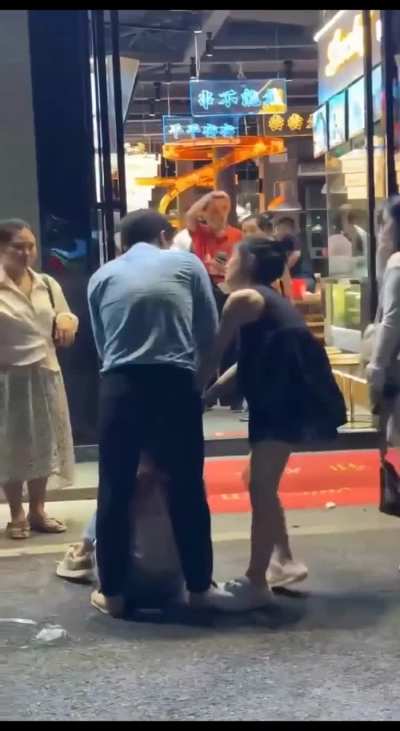 She caught her husband on a date with another woman.