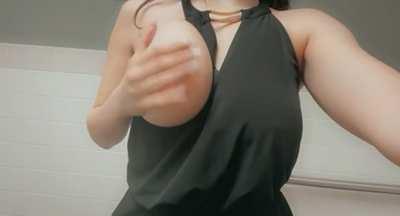 I don’t wear bras to work so I can go to the bathroom and let my natural DDD’s breathe👅