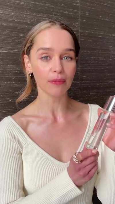 Emilia talking about the new perfume