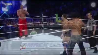 Quem acha wrestling fake é mto sem noção, como que a pessoa assiste uma luta dessas e tem a pachorra de falar que é encenação?