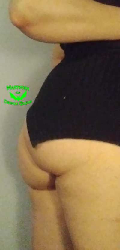 Just a peak at your present from @mazikeendemonqueen