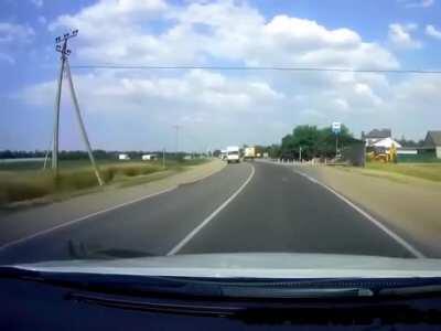 Big accident, the truck driver is ok, the other one I don’t know