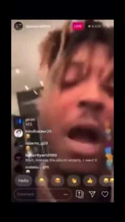 Who else heard this on the live and wished the verse was in the actual release?❄️❄️