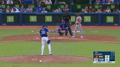 [Highlight] The Blue Jays broadcast team investigates a hilarious and beautiful chant from a fan