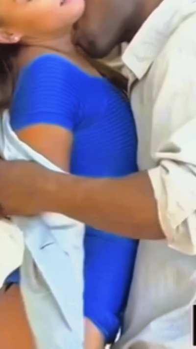 Kiss by kiss, Prince Yahshua shows why he’s daddy