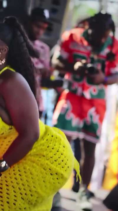 TC bubbling in St. Kitts (@the_original_tc)