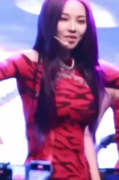 Karina is always bouncy 🥵