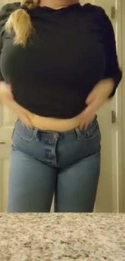 Hope you like soft, curvy mom bods