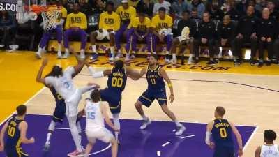 [Highlight] Draymond with the signature eye-poke to AD