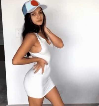 I want Isabela Merced to give me an uninterested handjob while she's bored