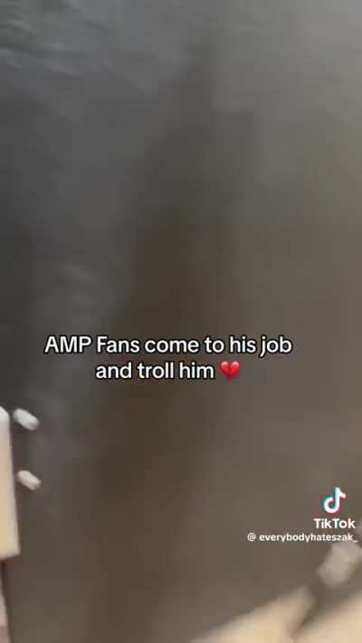 Amp fans did what?