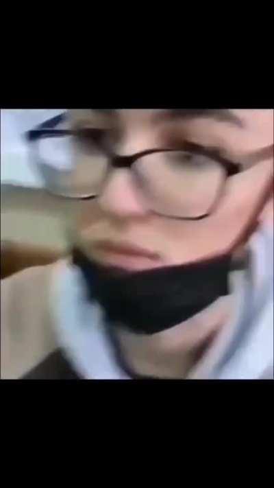 Adam mercimek yiyo hegaimina