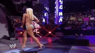 Torrie Wilson (Smackdown May 15th 2003)