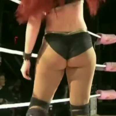 Ivelisse caked TF up in SHINE Wrestling