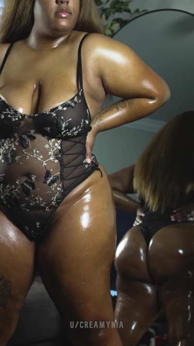 Team Ass vs Team Tits...Explain your reasoning
