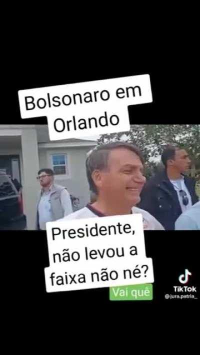 Olha a carinha de arrasado do garoto, KKKKKKKKKK