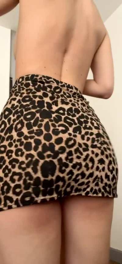 Need someone to practise twerking on