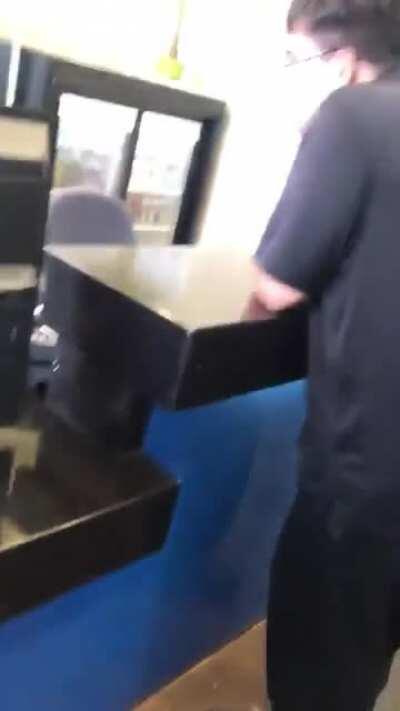 Dude blows up on an elderly citizen in a Gym in Los Vegas