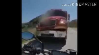 Palmė 😂😂 gi neturi kraštų 😆😅😂😅😂