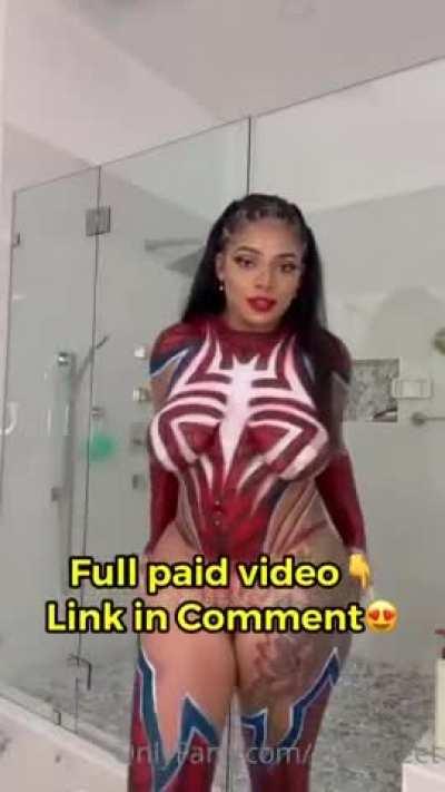 Hot Spider girl 😍👇