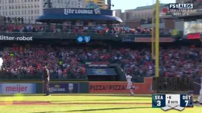 [Highlight] Javy Báez two-run shot to extend the Tigers lead!