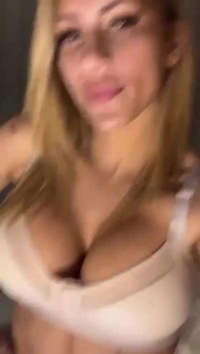 My new incredibles 600CC Boobs 🍊🍊🔥🔥 and fire abs!