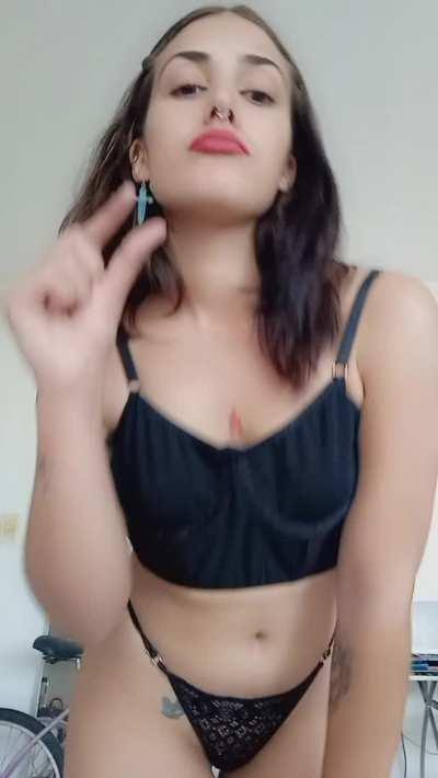 Do u like big ass and kinky latinas?