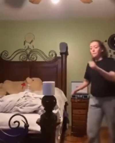 HMC While i kick a soft toilet paper roll, should be easy...