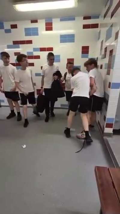 Short fight from my school brown hair tried tried to stop it but other guy was angry asf